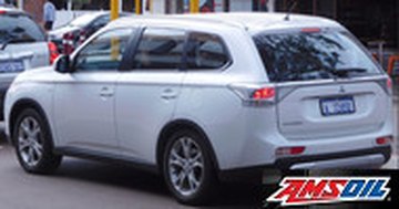 Motor oil designed for your 2016 Mitsubishi OUTLANDER